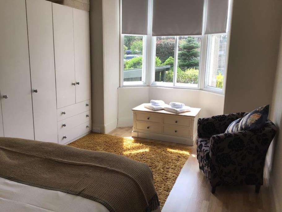 Spacious 2 Bedroom Flat In Heart Of Ballater Exterior foto